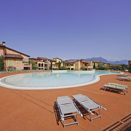 Borgo Del Torchio Apartments By Wonderful Italy Манерба-дель-Гарда Екстер'єр фото