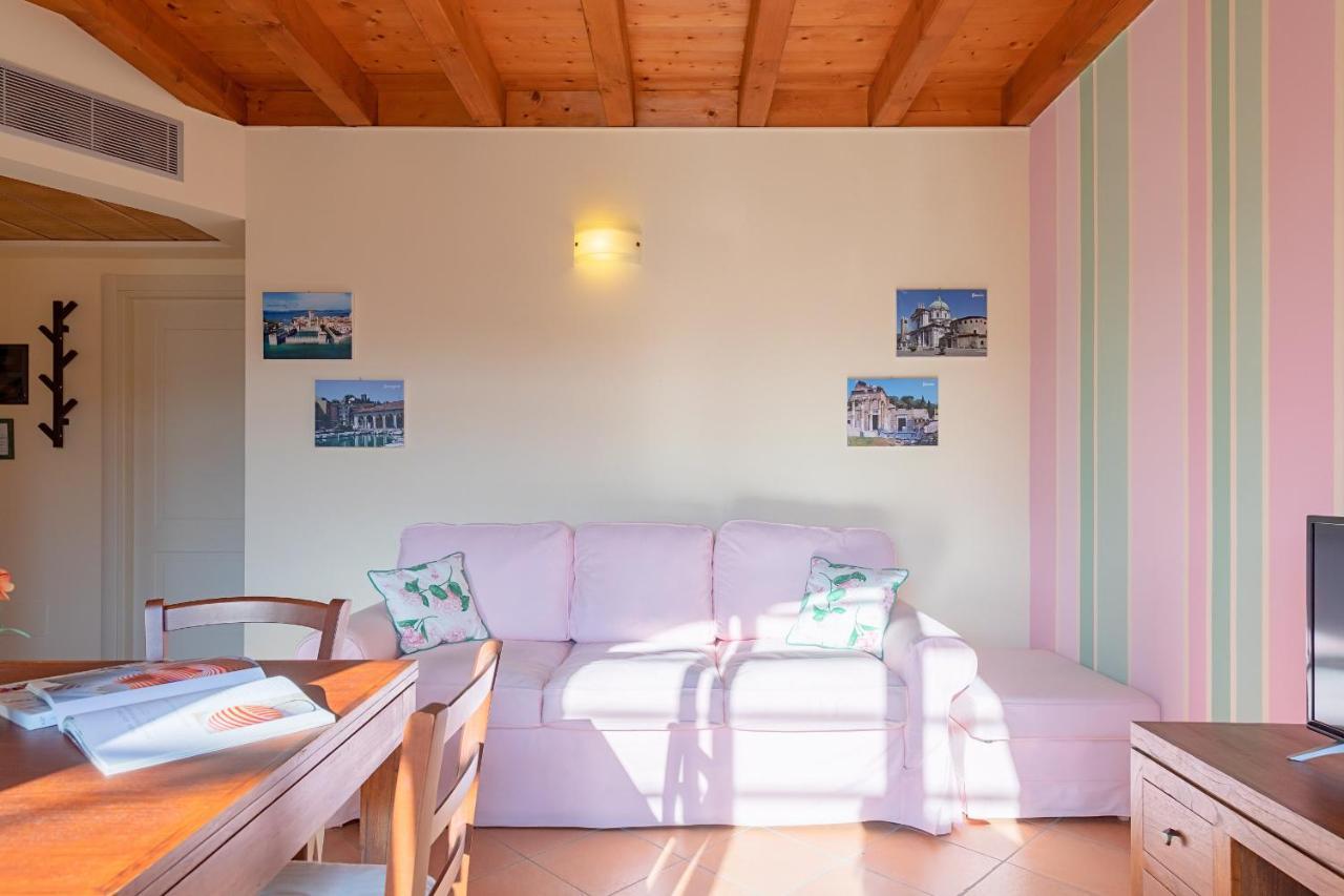 Borgo Del Torchio Apartments By Wonderful Italy Манерба-дель-Гарда Екстер'єр фото