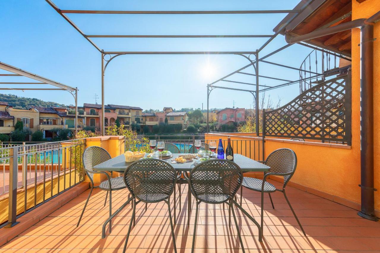 Borgo Del Torchio Apartments By Wonderful Italy Манерба-дель-Гарда Екстер'єр фото