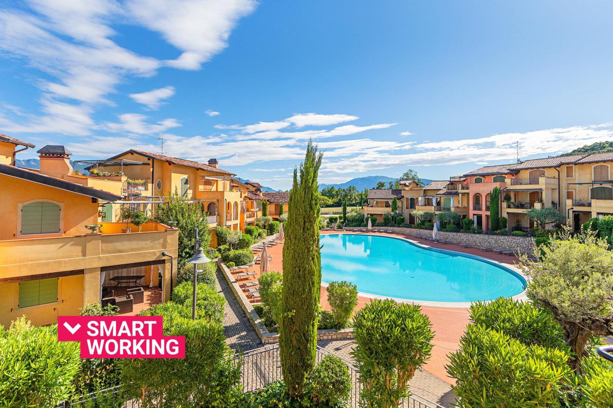 Borgo Del Torchio Apartments By Wonderful Italy Манерба-дель-Гарда Екстер'єр фото