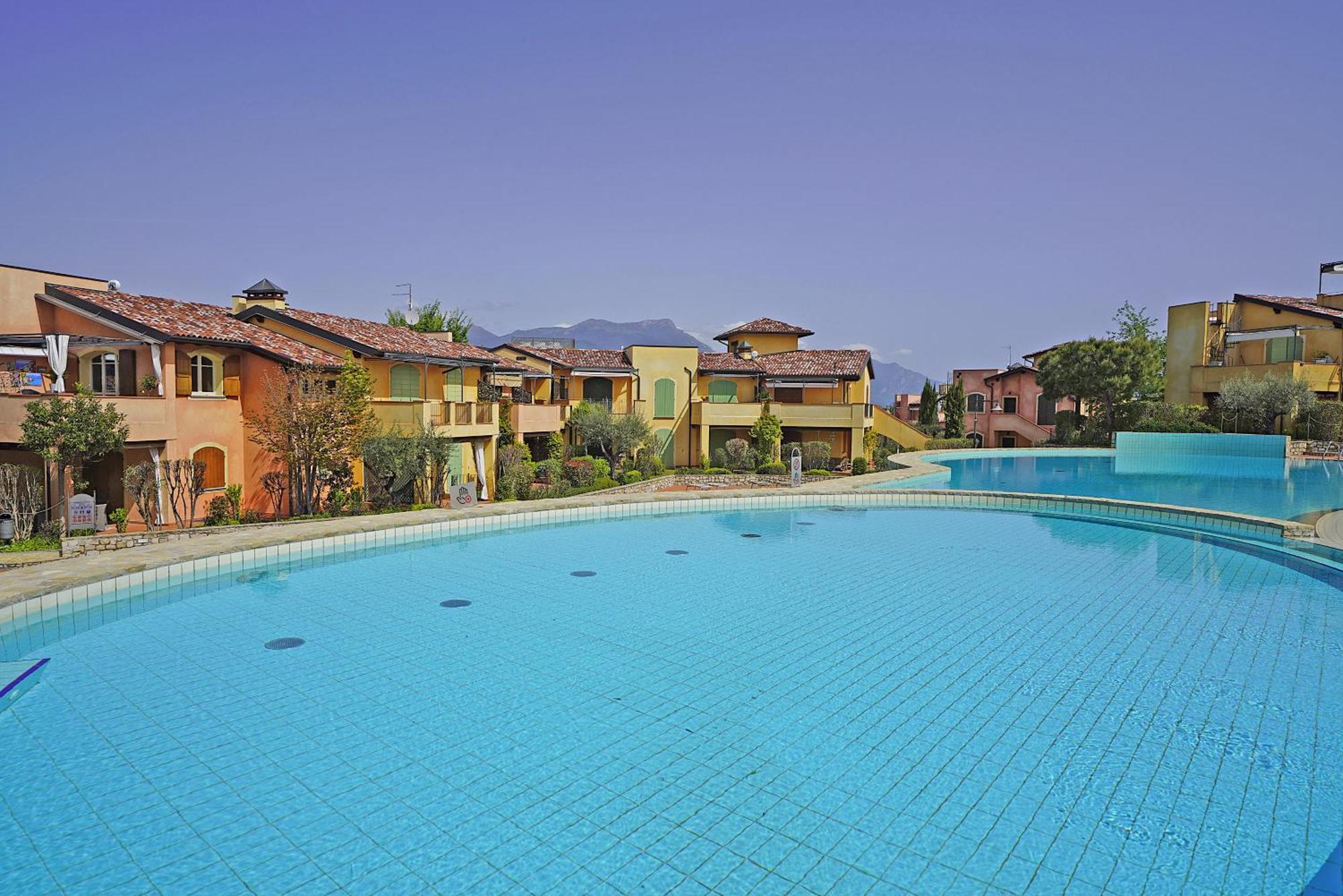 Borgo Del Torchio Apartments By Wonderful Italy Манерба-дель-Гарда Екстер'єр фото