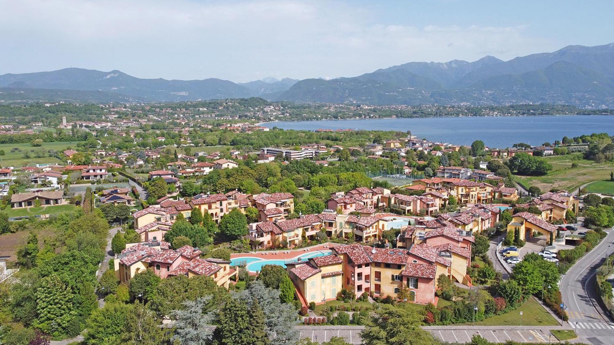 Borgo Del Torchio Apartments By Wonderful Italy Манерба-дель-Гарда Екстер'єр фото