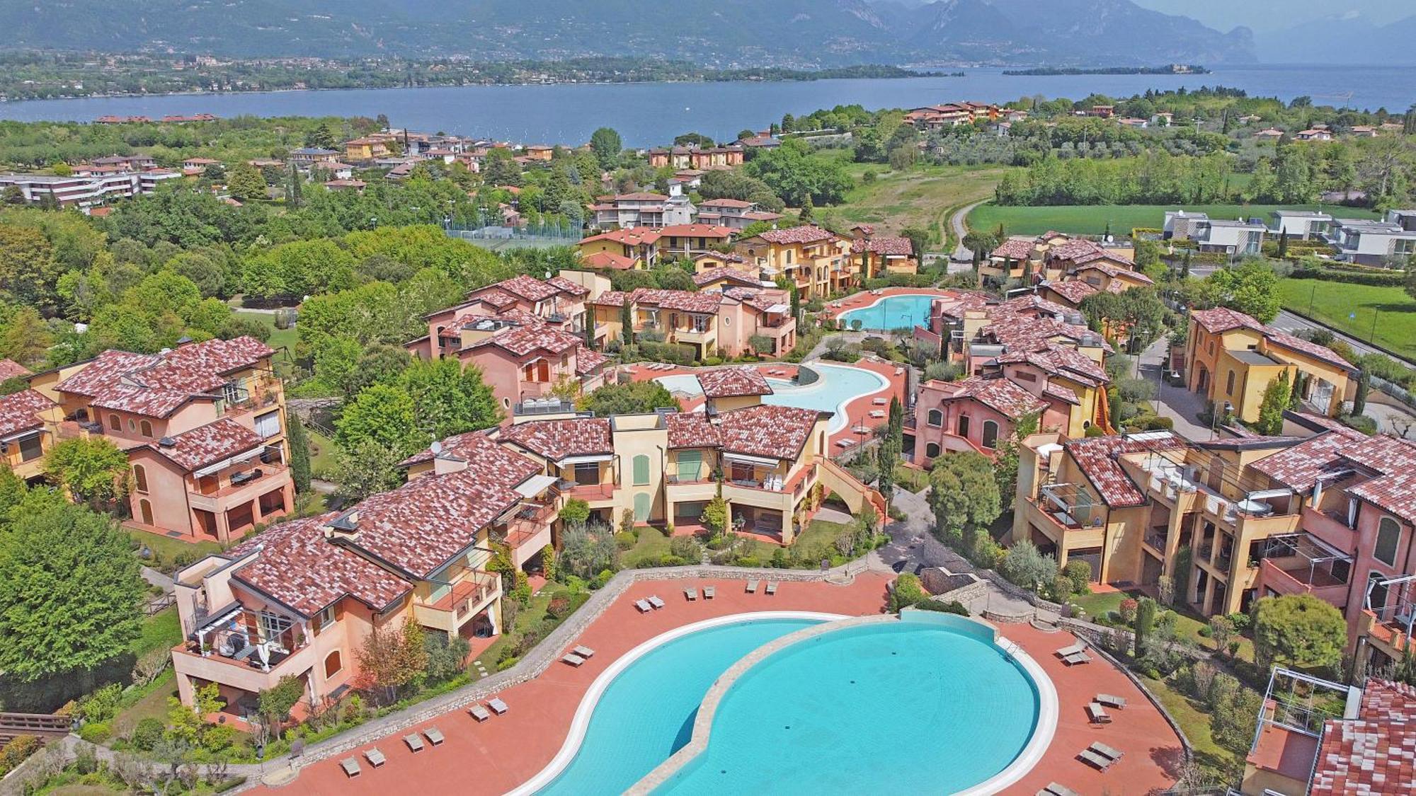 Borgo Del Torchio Apartments By Wonderful Italy Манерба-дель-Гарда Екстер'єр фото