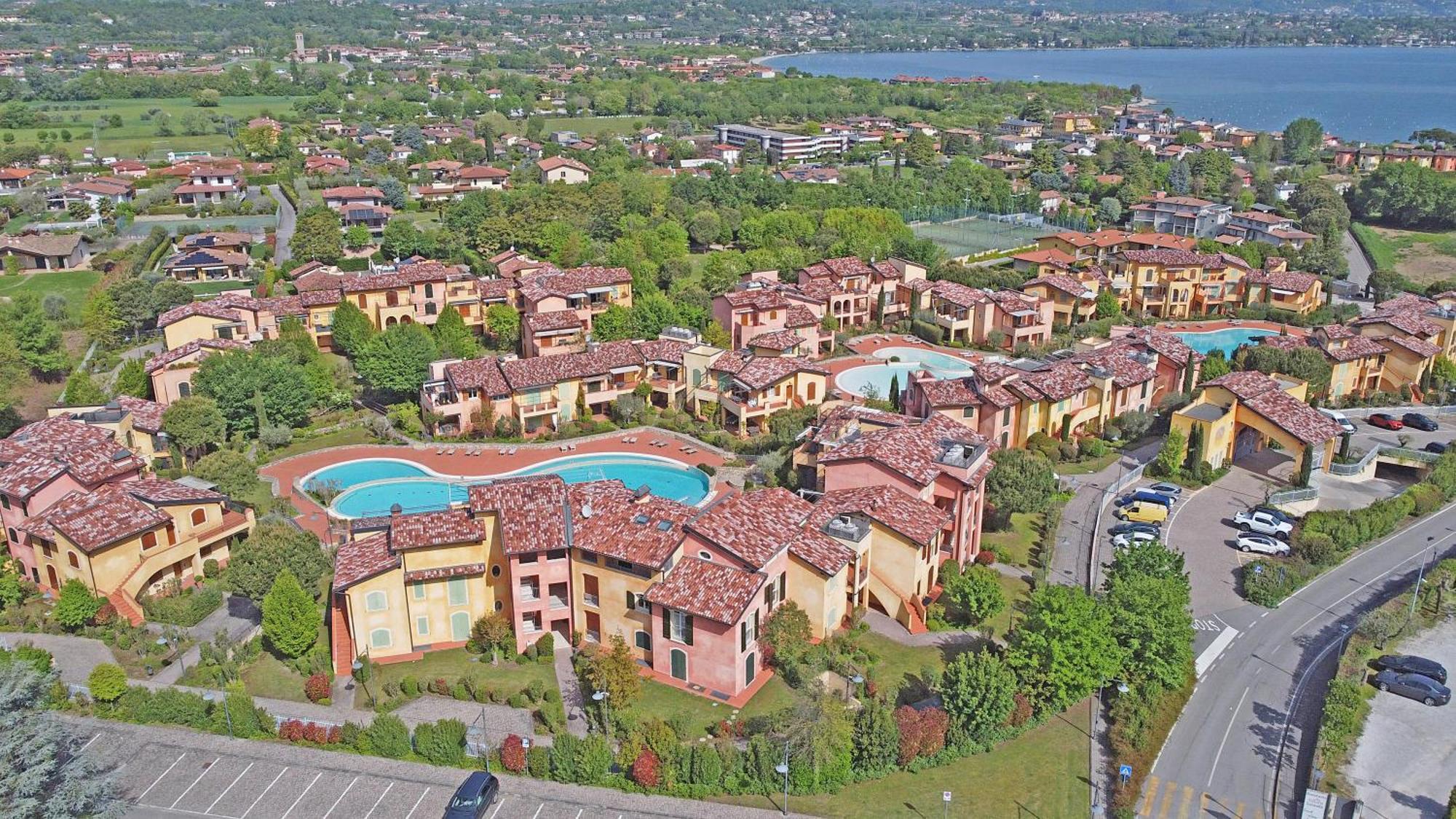Borgo Del Torchio Apartments By Wonderful Italy Манерба-дель-Гарда Екстер'єр фото